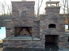 Heating Pipe And Stone -Based Deck Oven